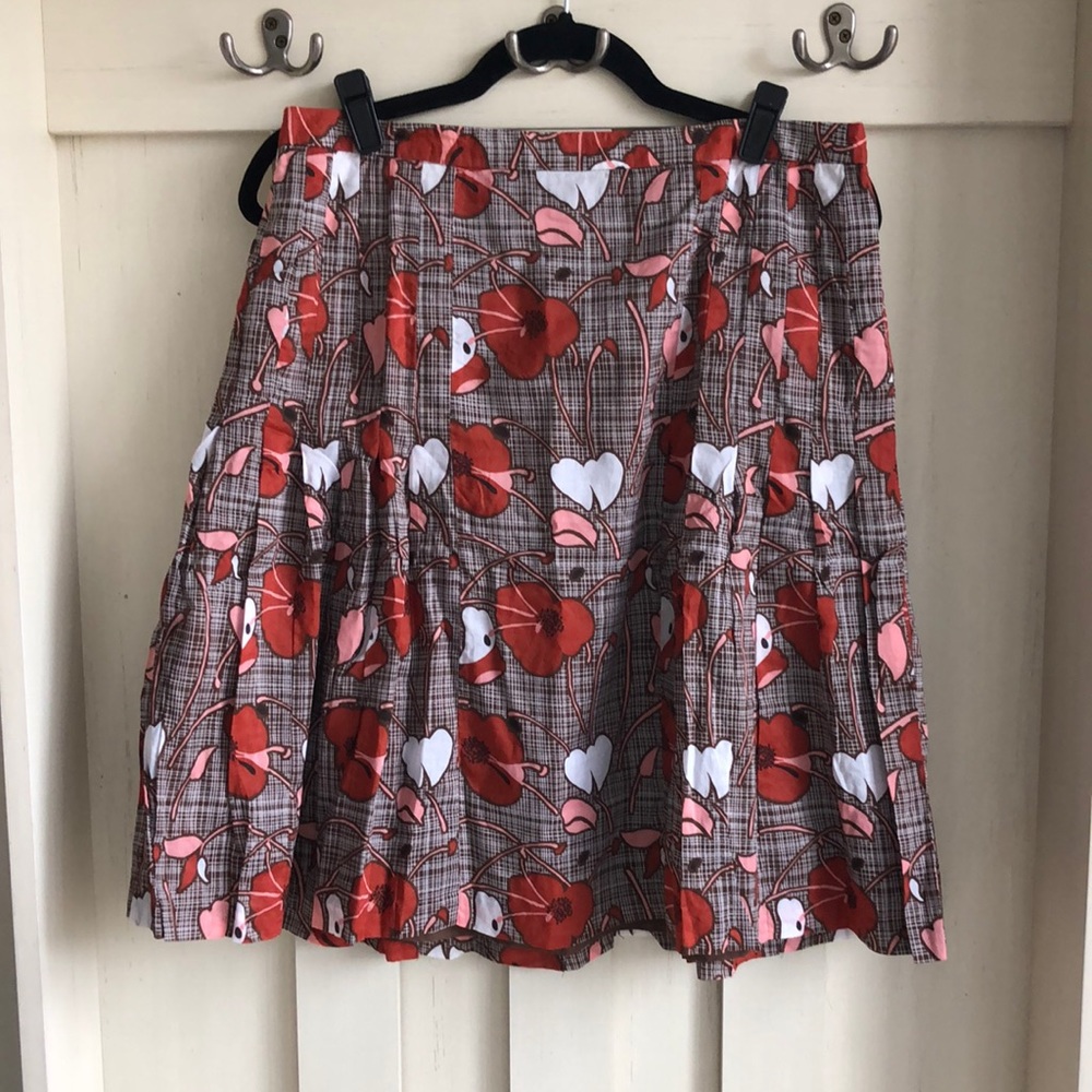 Loft pleated skirt with side zipper